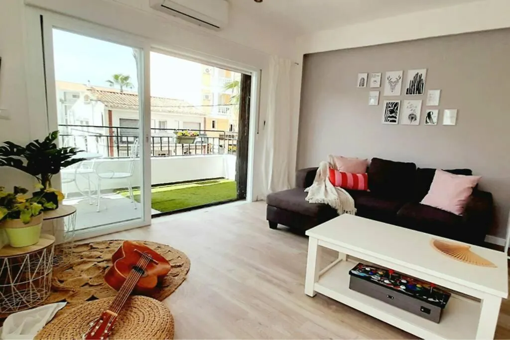 Acogedor Y Luminoso Apartamento Con Vistas Al Mar Rincon de la Victoria 0*,  Spain